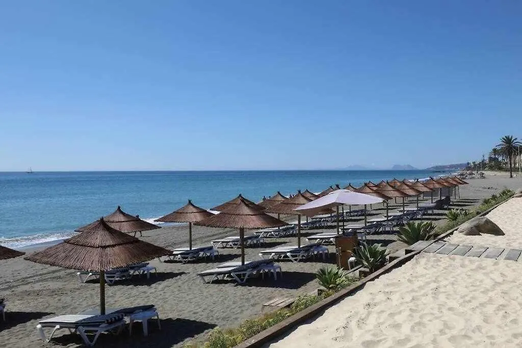 Apartment Edge Luxury Beachfront 3Br, 3 Pools, Spa, Gym Estepona