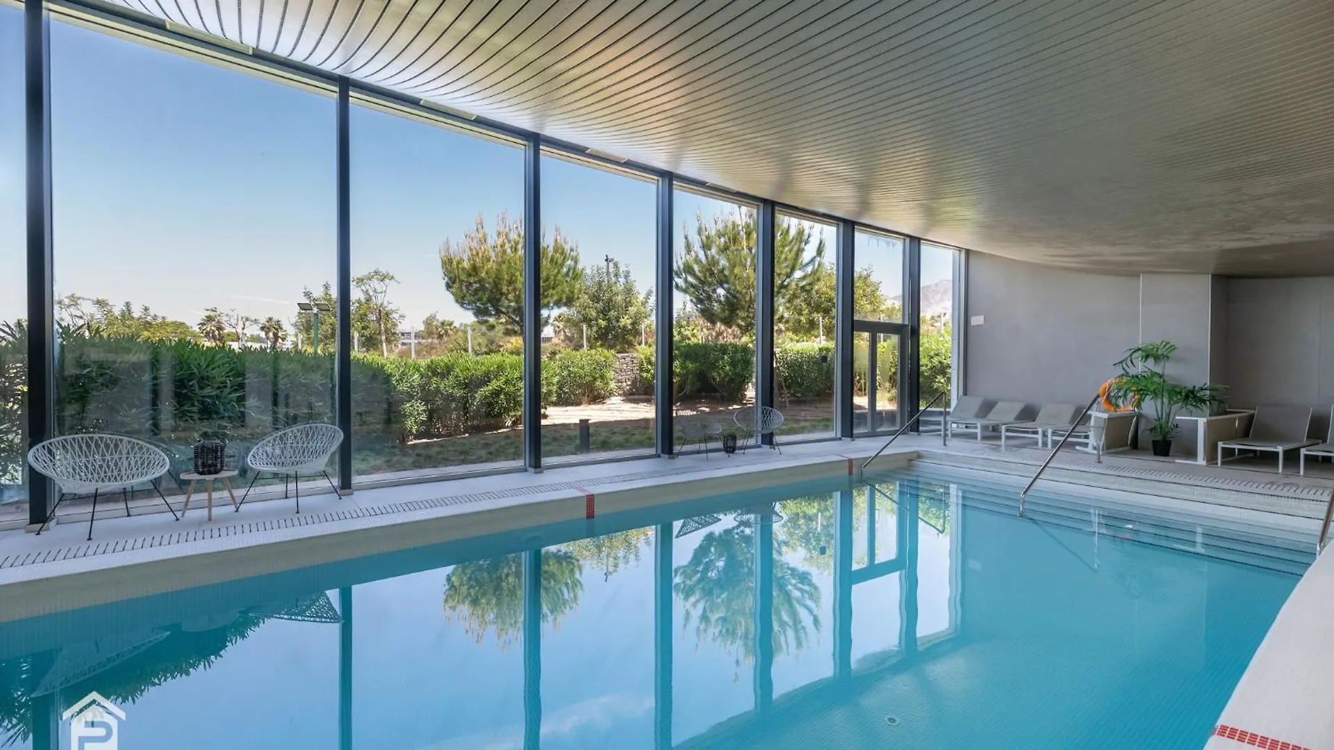 Apartment Edge Luxury Beachfront 3Br, 3 Pools, Spa, Gym Estepona