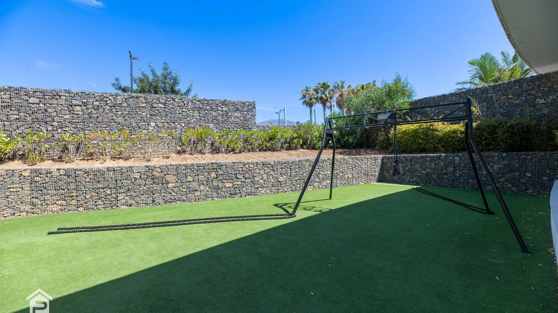 Edge Luxury Beachfront 3Br, 3 Pools, Spa, Gym Estepona Spain