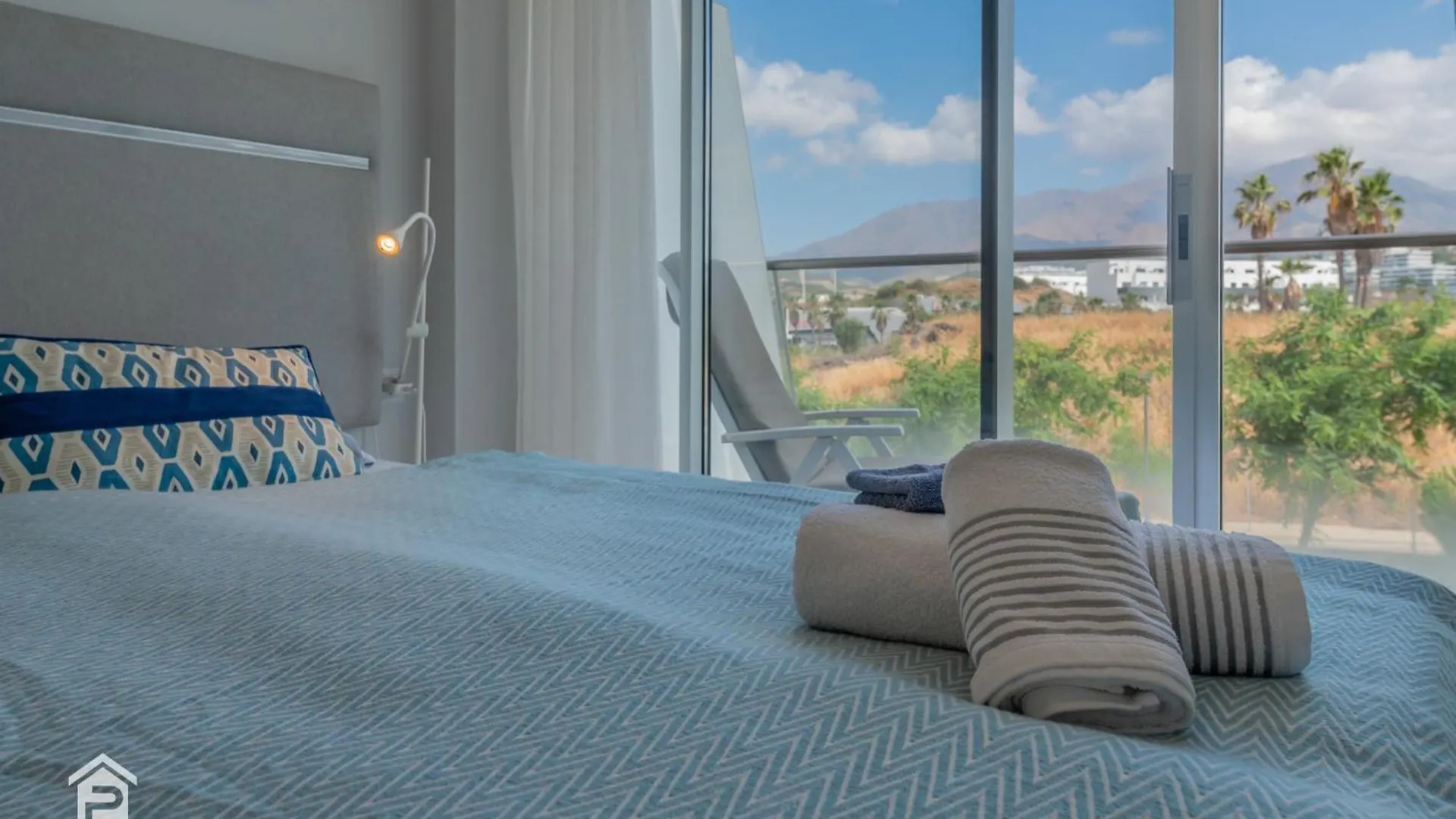 Edge Luxury Beachfront 3Br, 3 Pools, Spa, Gym Estepona Apartment