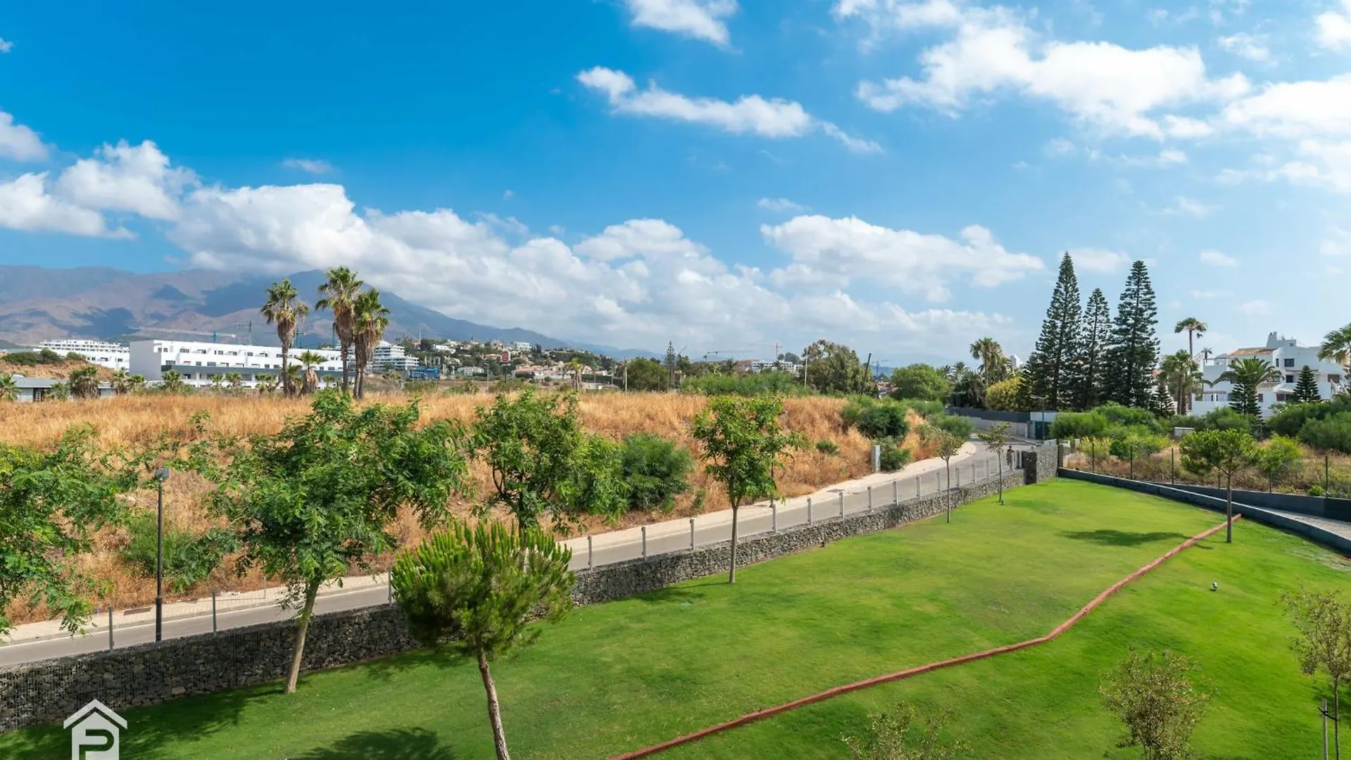 Apartment Edge Luxury Beachfront 3Br, 3 Pools, Spa, Gym Estepona Spain
