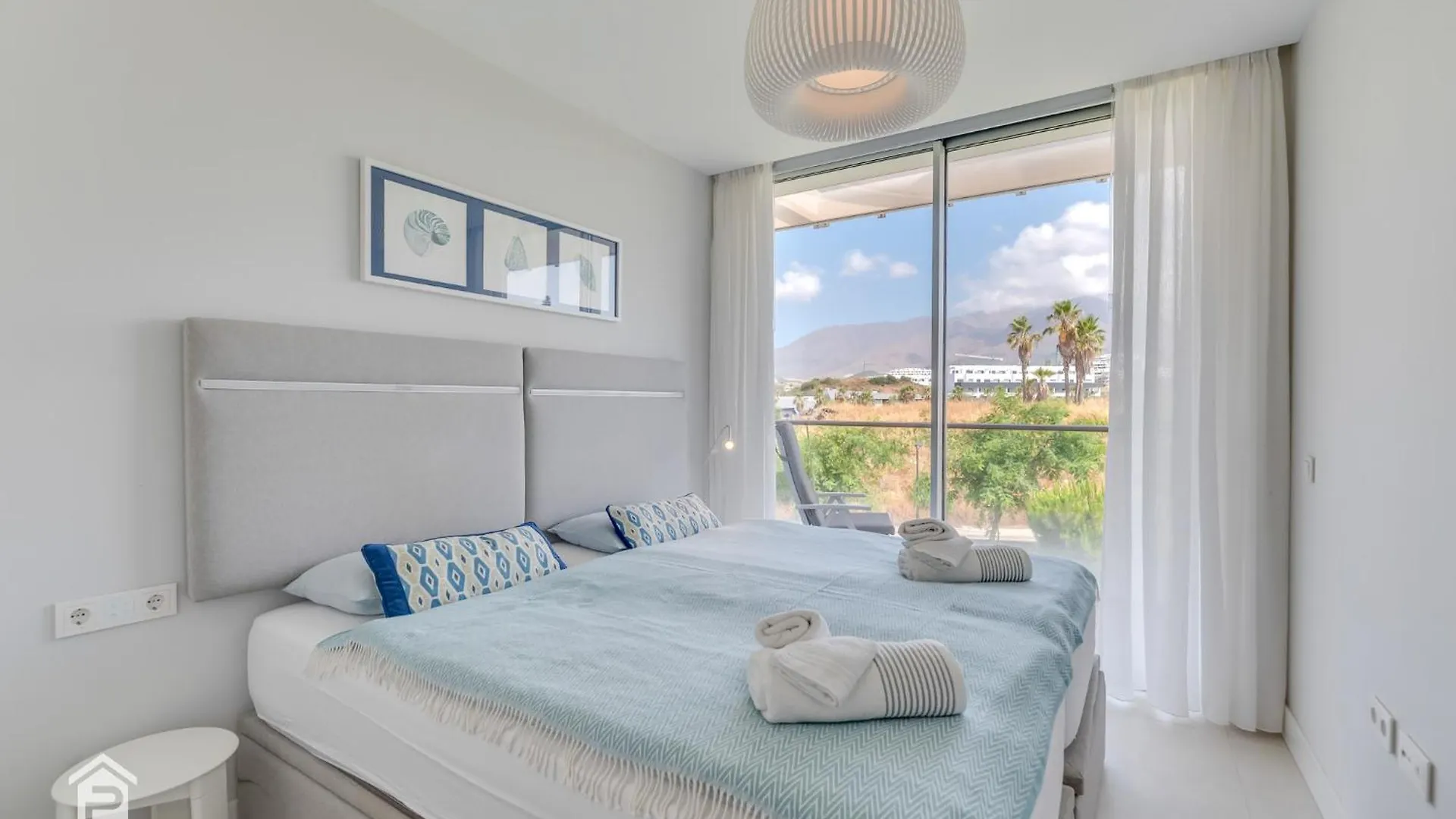 Edge Luxury Beachfront 3Br, 3 Pools, Spa, Gym Estepona Apartment