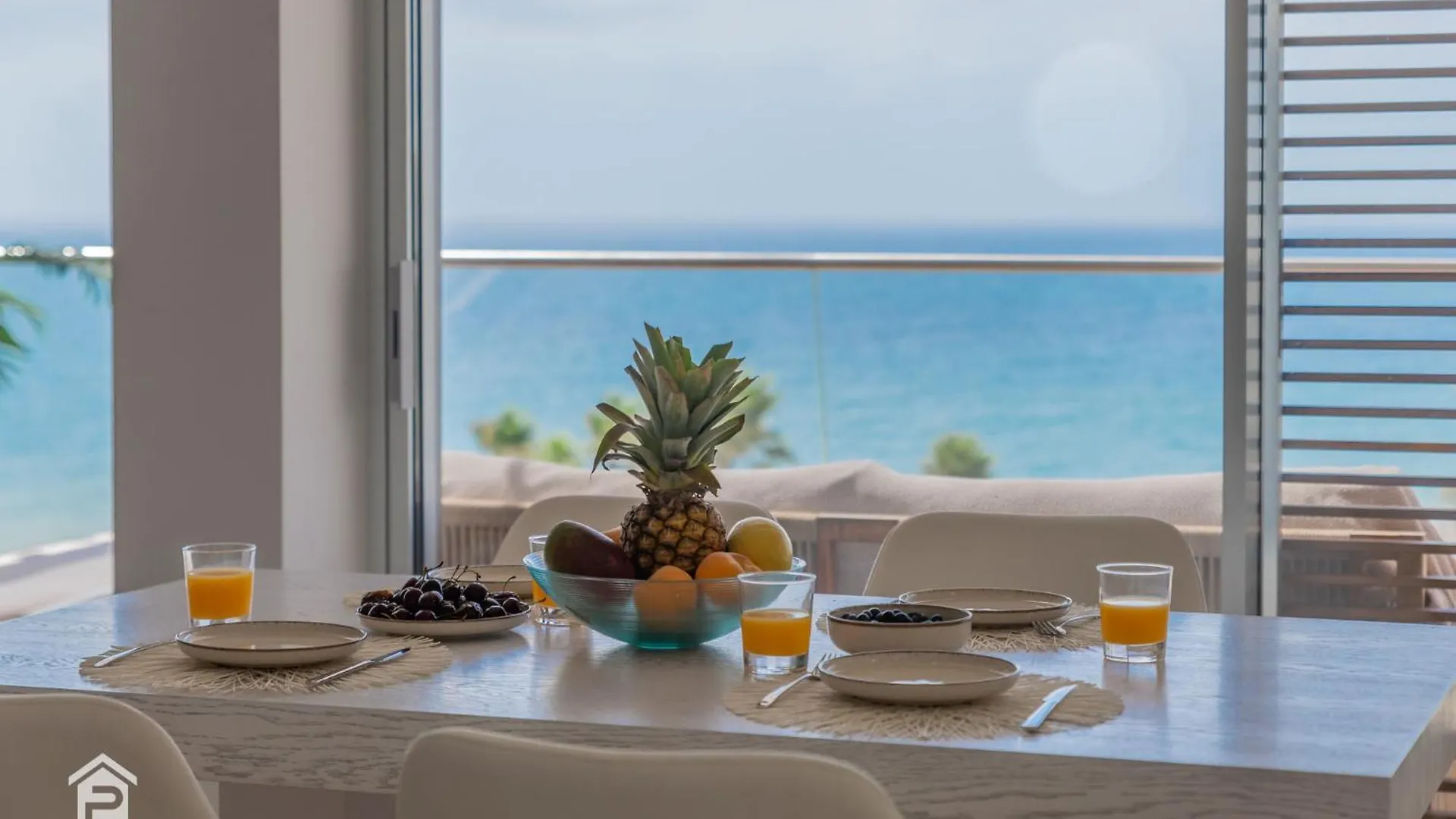Apartment Edge Luxury Beachfront 3Br, 3 Pools, Spa, Gym Estepona Spain