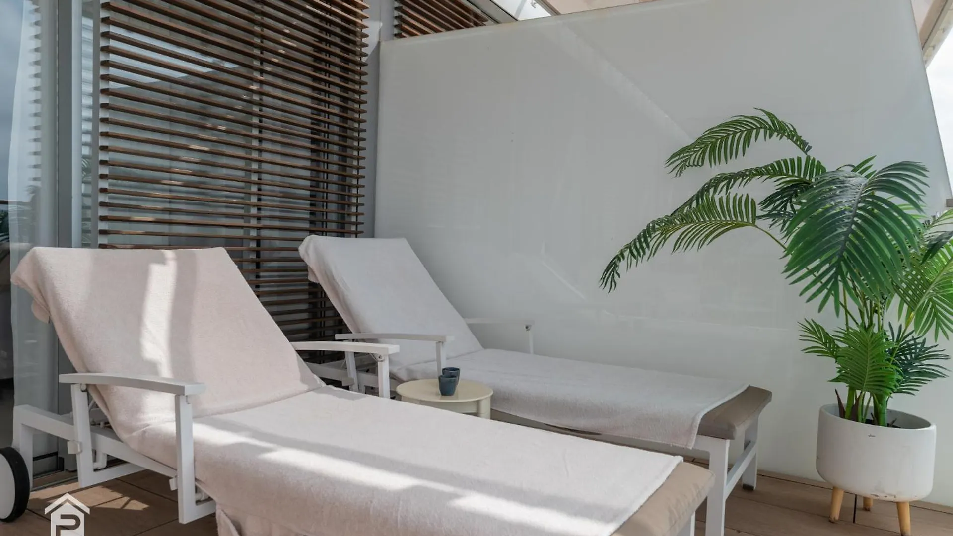 Edge Luxury Beachfront 3Br, 3 Pools, Spa, Gym Estepona Apartment